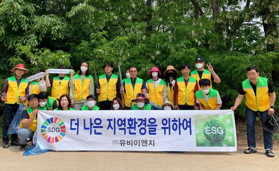 제5차 환경캠페인 단체사진.jpg
